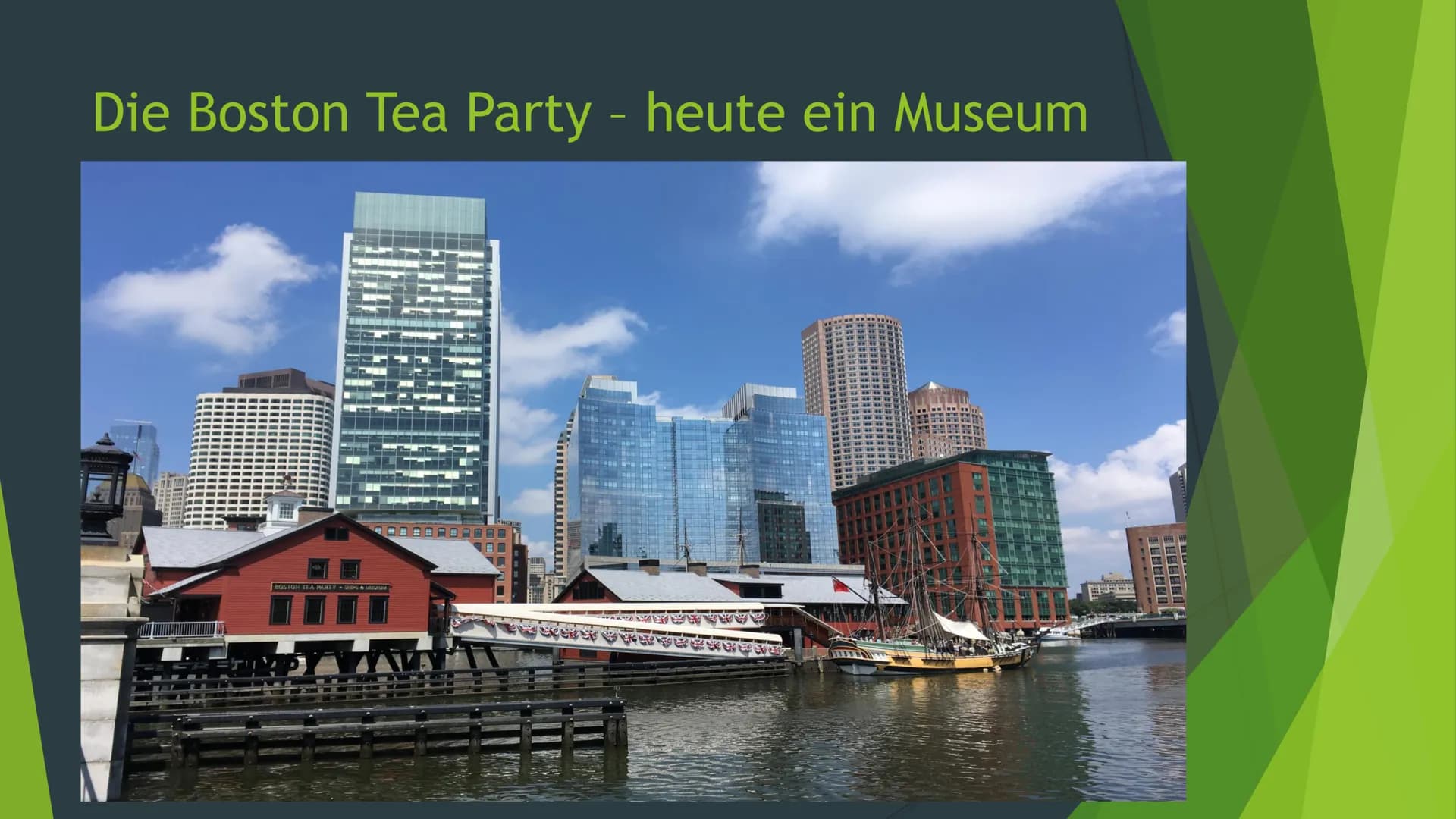Die Boston Tea Party
Ein Vortrag von Finn Meyer Gliederung
> Die Vorgeschichte
Der Steuer- und Zollstreit
Der Tea Act
➤ Die Boston Tea Party