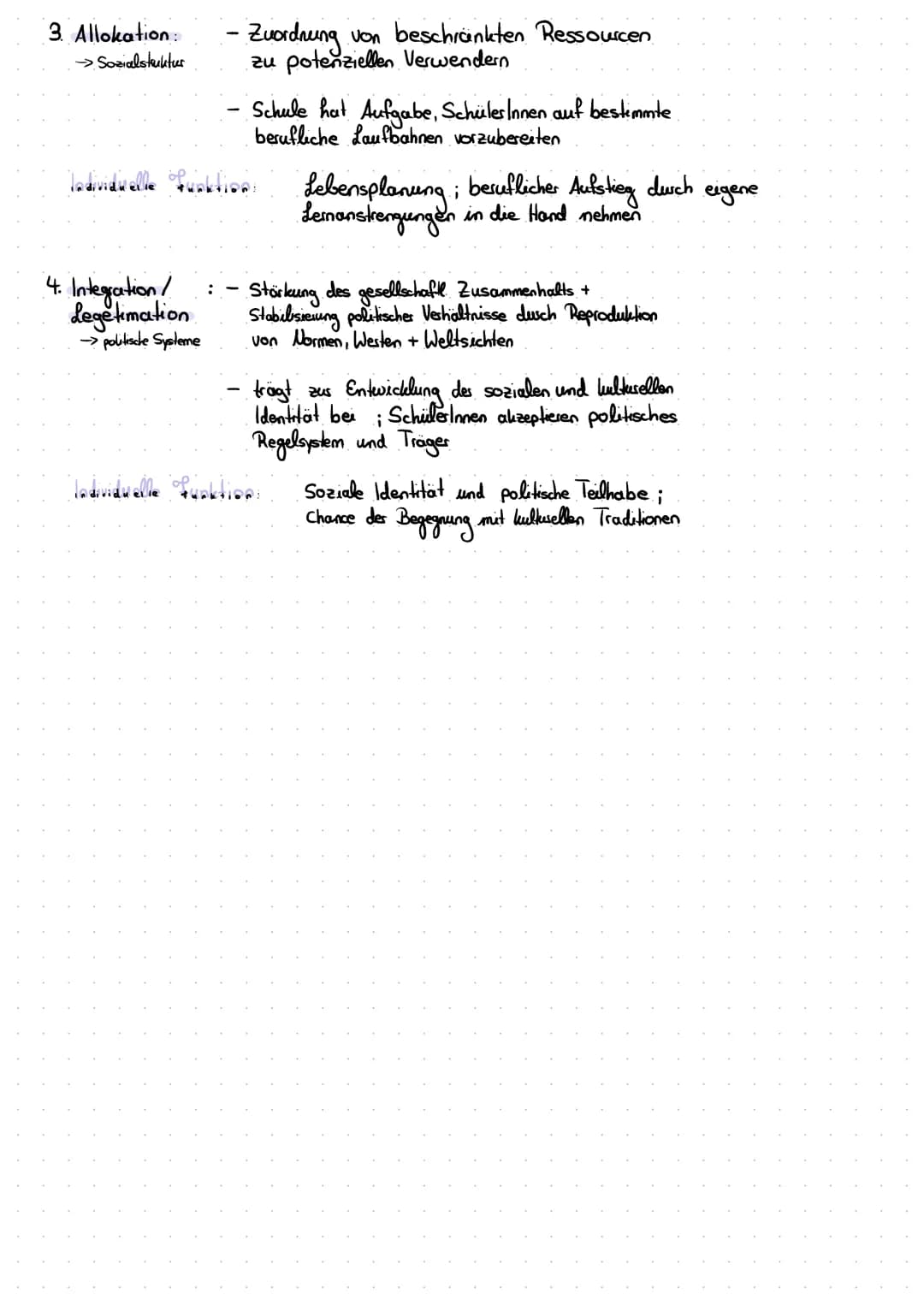 funktionen von Schule
Helmut Fend beschäftigt sich mit dem Zusammenhang zwischen
Bildungssystem und Gesellschaft.
Sein Kerngedanke ist, dass