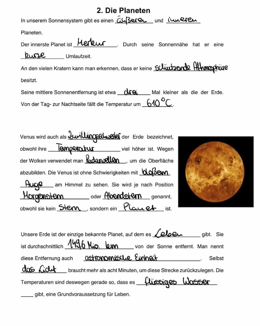 1. Das Planetensystem
асей
In unserem Sonnensystem gibt es
davon. Sie alle kreisen um
Sonnensystem sind vor etwa
gemeinsam entstanden.
die S