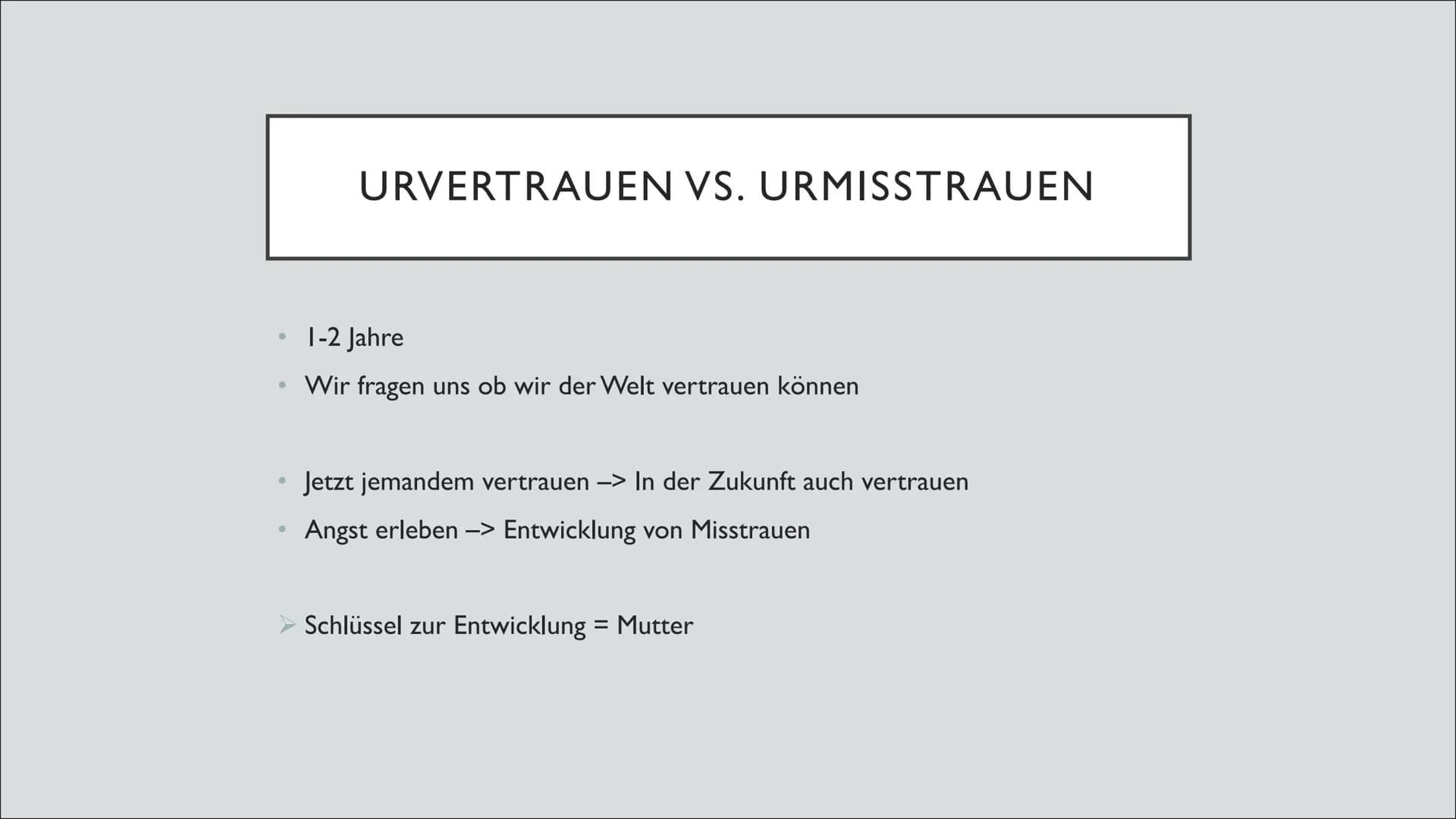 ENTWICKLUNG NACH SIGMUND FREUD UND
ERIK ERIKSON
Sana (S3)
Pädagogik am 04.10.2022 5 STUFEN DER PSYCHOSEXUELLEN
ENTWICKLUNG NACH FREUD o Im Z