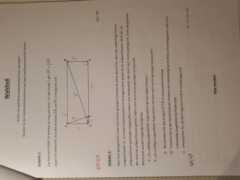 Aufgabe 1:
Berechnen Sie das Integral f2e²x + 1 dx.
111
Aufgabe 2:
Gegeben sind die Ebene E: *-
ga: x=a+t3,tER.
4
0.3
0.2
0.1
a) Zeigen Sie,