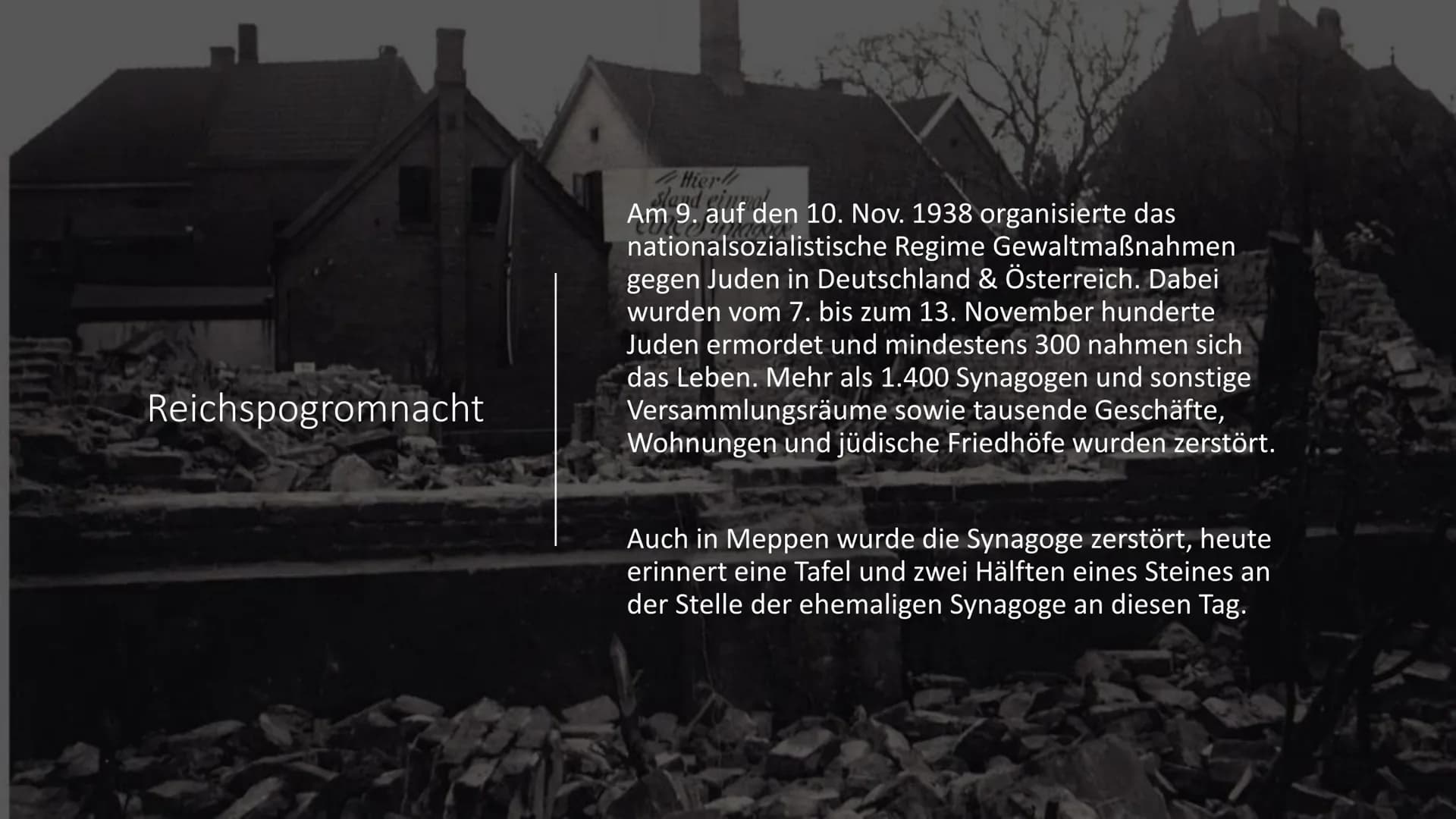 Holocaust
Von Sarah Rickermann und Gretha
Gebken
ARBEIT MACHT FREI Gliederung
●
●
●
●
●
●
Was ist Holocaust?
Ablauf des Holocaustes
Opfergru