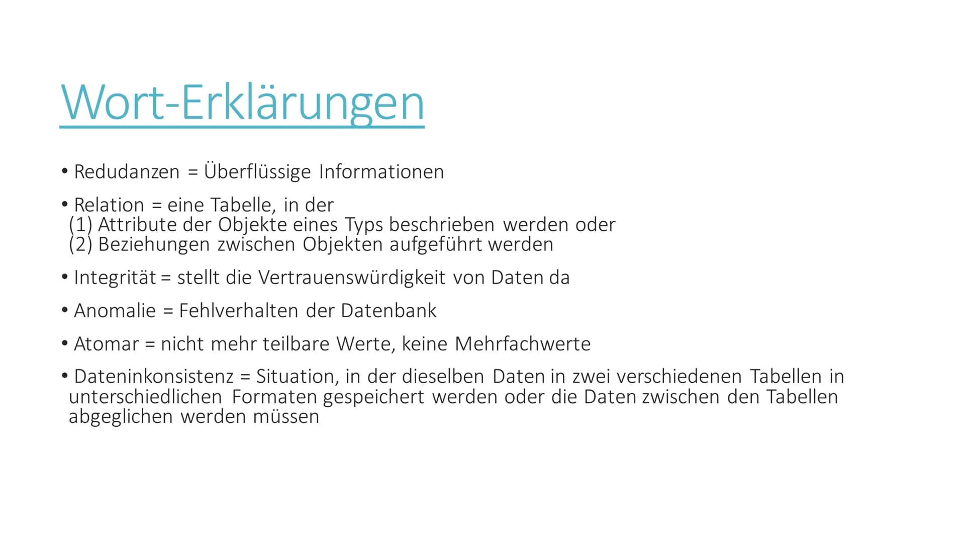 Datenbanken verbessern
durch Normalformen
von Maja Spiaczka Inhaltsverzeichnis
• Wort-Erklärungen
●
• Datenredudanz
• Normalisierung von Dat