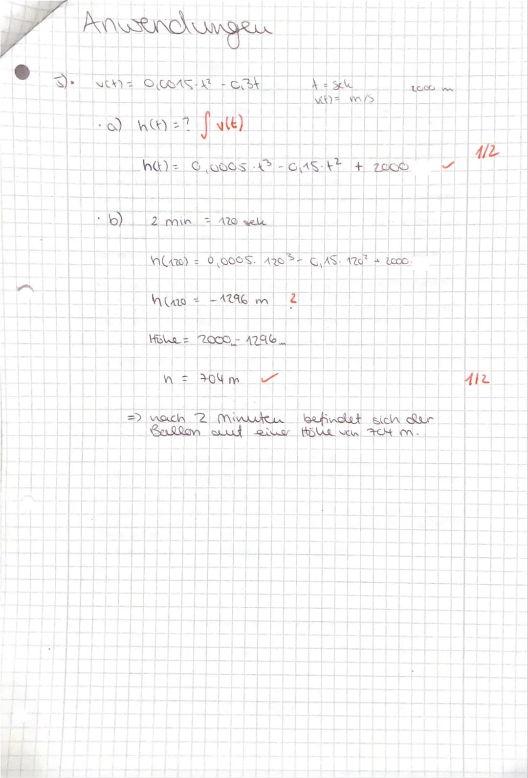 Anwendungen der Integralrechnung
1. Fläche unter Kurven
a) Gesucht ist der Inhalt des rechts abgebildeten mar-
kierten Flächenstücks A.
b) W