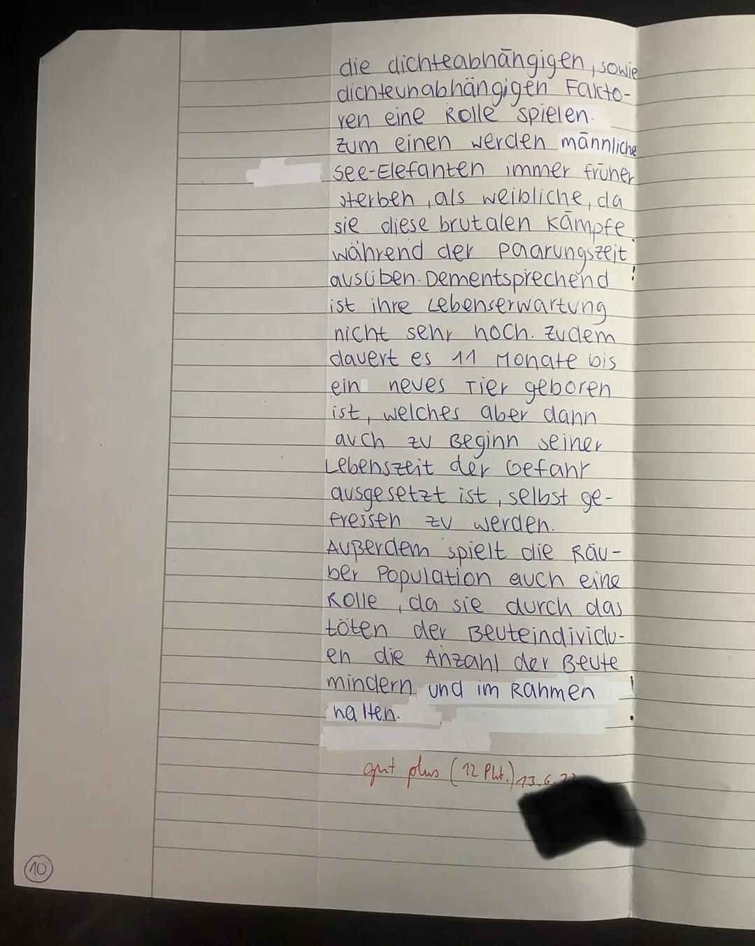  4 Biologie-Klausur

4.4.
Das Eichhörnchen ist im ver-
gleich zum Grauhörnchen
Kleiner und leichter, jecloch
List ihr Lebensraum ausgebrei-
