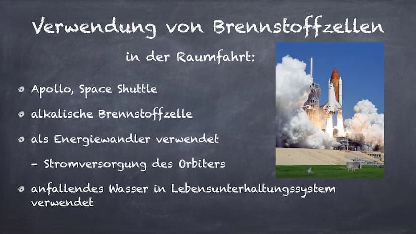 Aufbau
Die Brennstoffzelle
Funktionsweise
Reaktionsgleichung
Sonstiges
Verwendung
Vor-/ Nachteile Anode
→ Oxidation
Elektronen (e-)
Zugeführ
