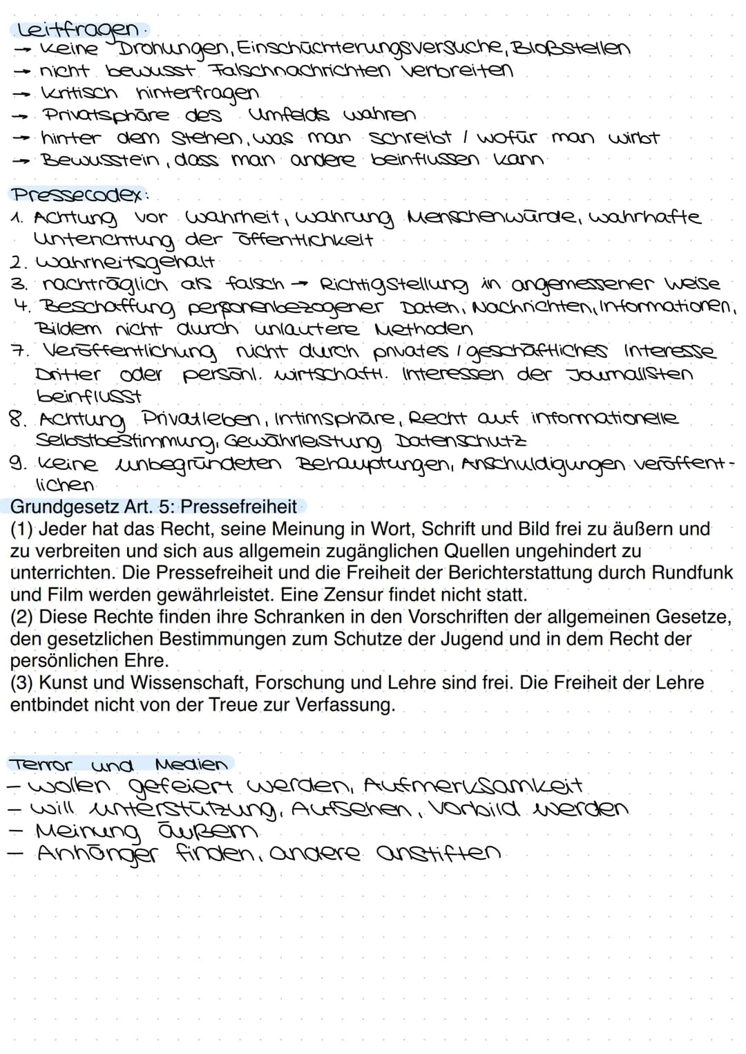 MEDIEN UND POLITIK
-
-
Funktion der Massenmedien:
Meinungsbildungsfunktion
Informationsfunktion
- Erholungsfunktion
Artikulationsfunktion.
-