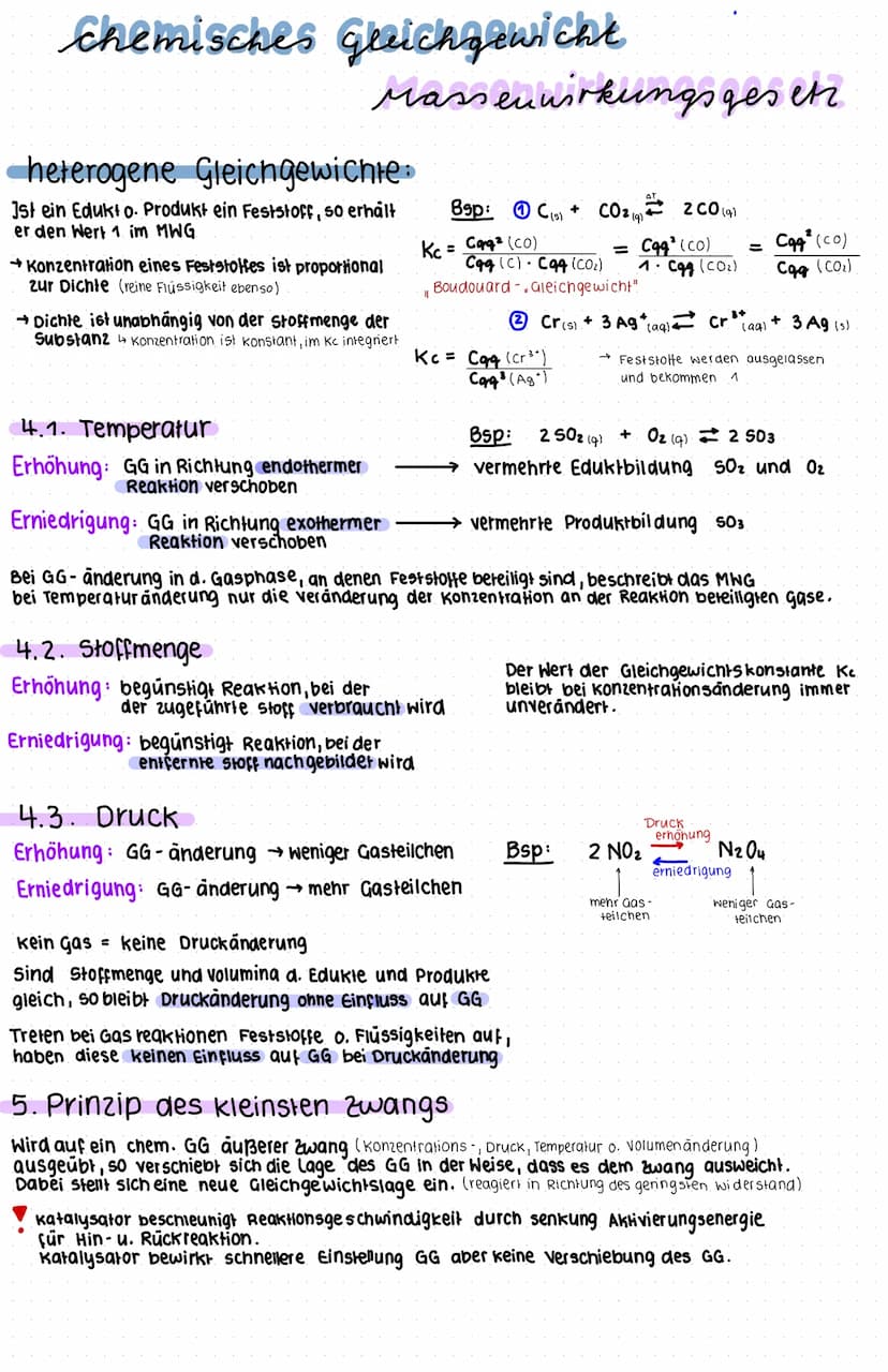 1. Reversible Reaktion:
→ umkehrbar
→verlaufen nach rechts und links
durch" gekennzeichnet
Katalysator: →senkt Aktivierungsenergie
→ beschle