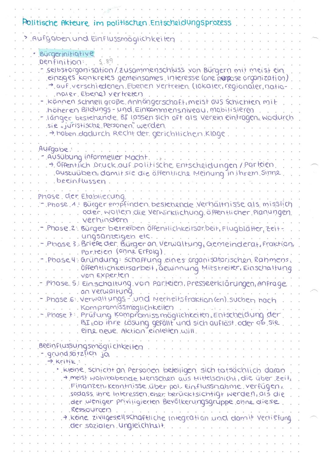 гор бо
POLITIK
Abitur 2024
12.1. Politische Partizipation zwischen Anspruch und Wirklichkeit
Formen und Funktionen von Partizipation in der