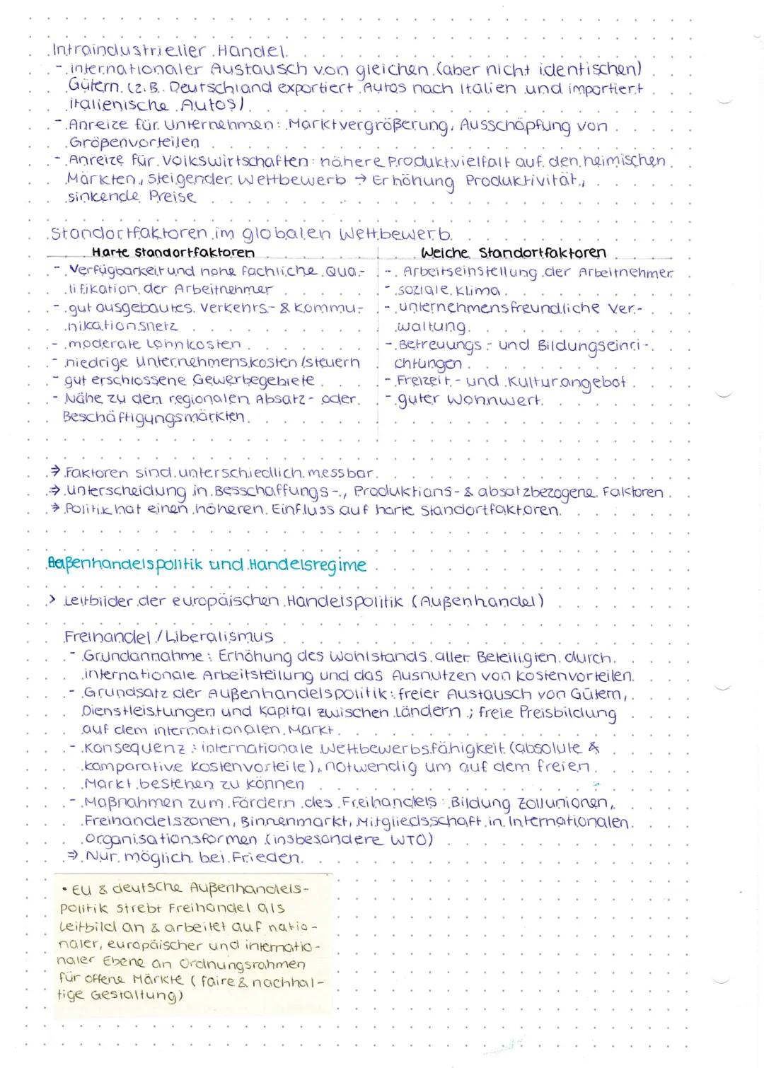POLITIK
Abitur. 2024
13.2. Chancen und Risiken weltwirtschaftlicher Verflechtungen.
Ökonomische Globalisierung
› Merkmale der ökonomischen.