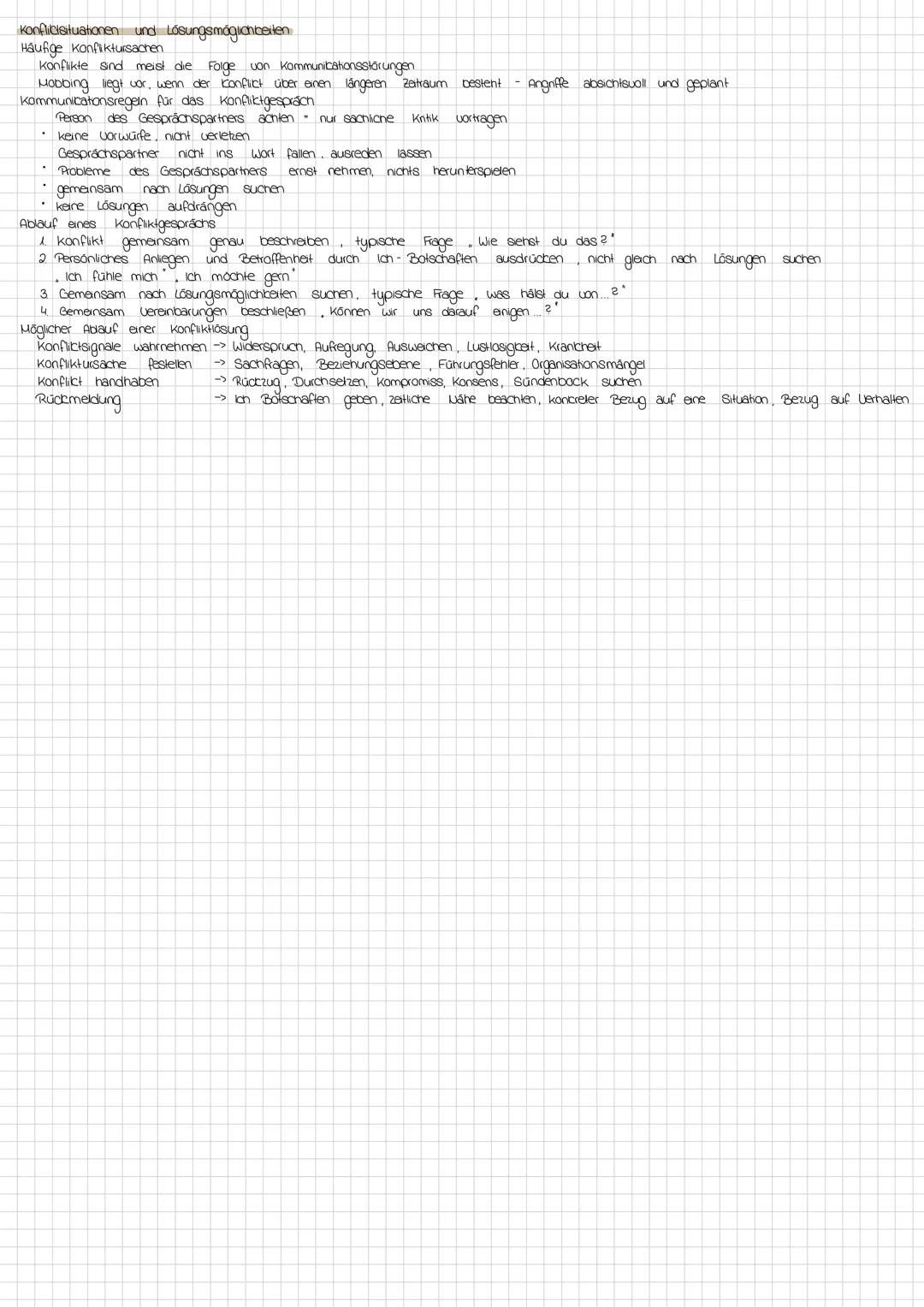 DUALES
Grundlagen Beteiligte, Lernorte, Ausbildungsordnung
• Beteiligte
Ausbildender (Unternehmen)
AUSBILDUNGSSYSTEM
Ausbildungsvertrag
Ausz