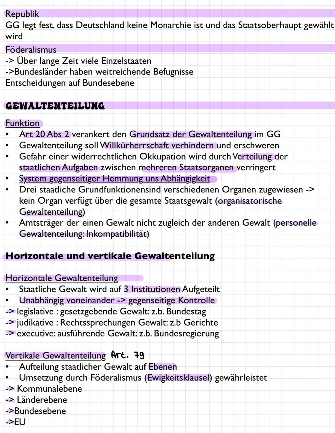 DIE GRUNDLAGEN DES POLITISCHEN SYSTEMS
DAS GRUNDGESETZ
•
•
•
•
am 23.Mai 1949 verabschiedet
besteht aus Grundrechten und Festlegungen über S