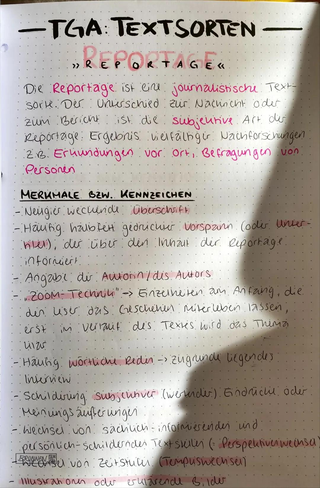 -TGA: TEXTSORTEN
»
REPORTAGE«
Die Reportage ist eine journalistische Text
sorte. Der Unterschied zur Nachricht oder
zum Bericht ist die subj
