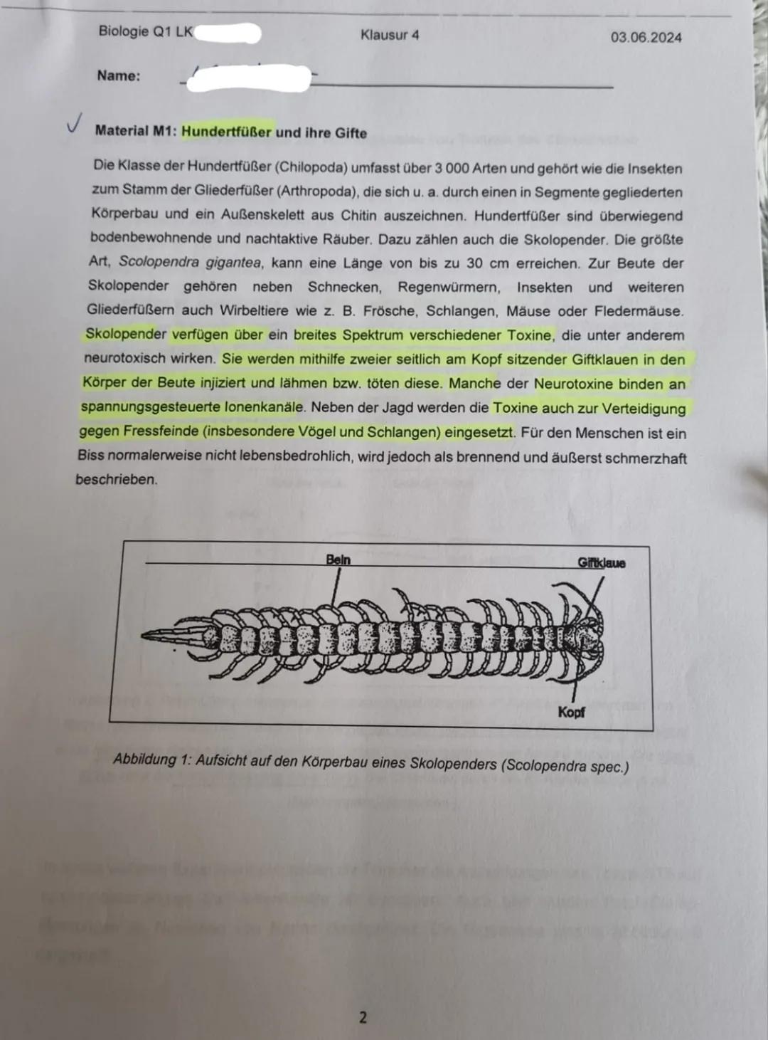 Biologie Q1 LK
Name:
Neurobiologie
Klausur 4
225 Minuten
03.06.2024
Aufgabe 1: Das Gift der Hundertfüßer
1.1
Zeichnen Sie schematisch eine N