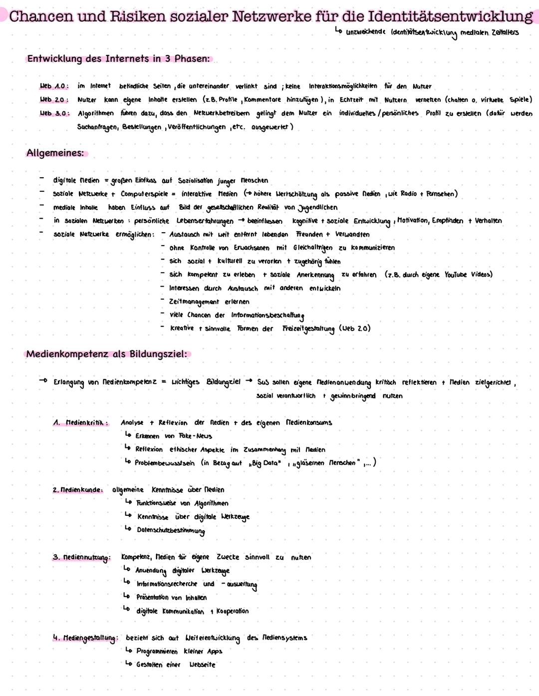 # Chancen und Risiken sozialer Netzwerke für die Identitätsentwicklung
Lo unzuweichende (dentitätsentwicklung medialen Zeitalters
Entwicklu