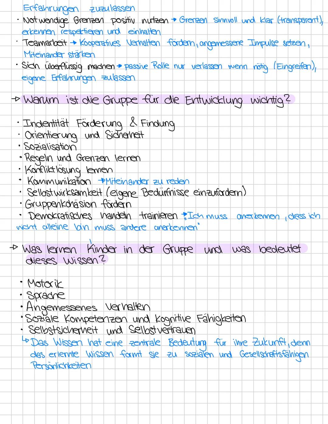 Gruppe
→Definition und Merkmale / Kennzeichen
• Eine Gruppe besteht aus mehreren Menschen,
die über einen längeren Zeitraum in Kontakt
Steh