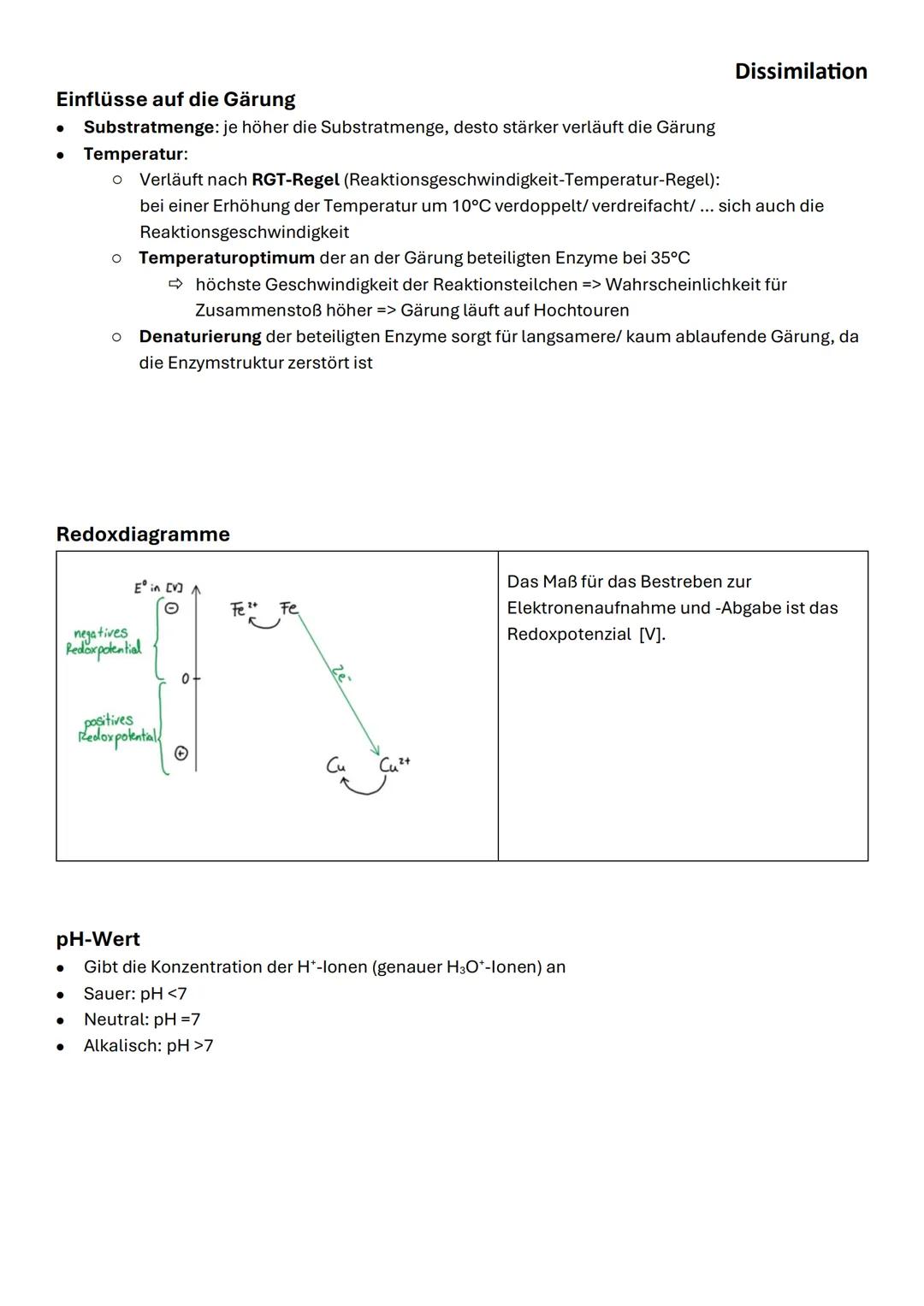 Dissimilation
- Energiefreisetzung beim Abbau von Nährstoffen (Wärme oder chemische Energie)
- Thermogenese: Produktion von Wärme bei Stoff