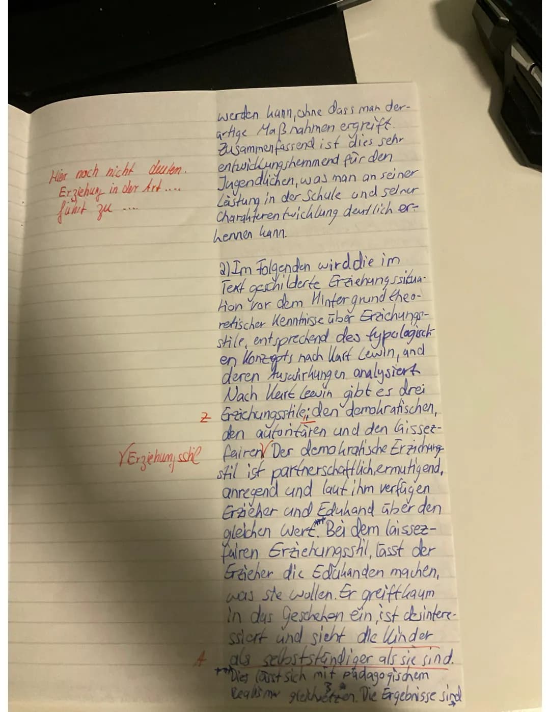 Hier lassen sich das Bild des Gärtners, also die Ohnmacht der Erziehung, die Ansichten der Erziehungstheoretiker und der pädagogische Pessim