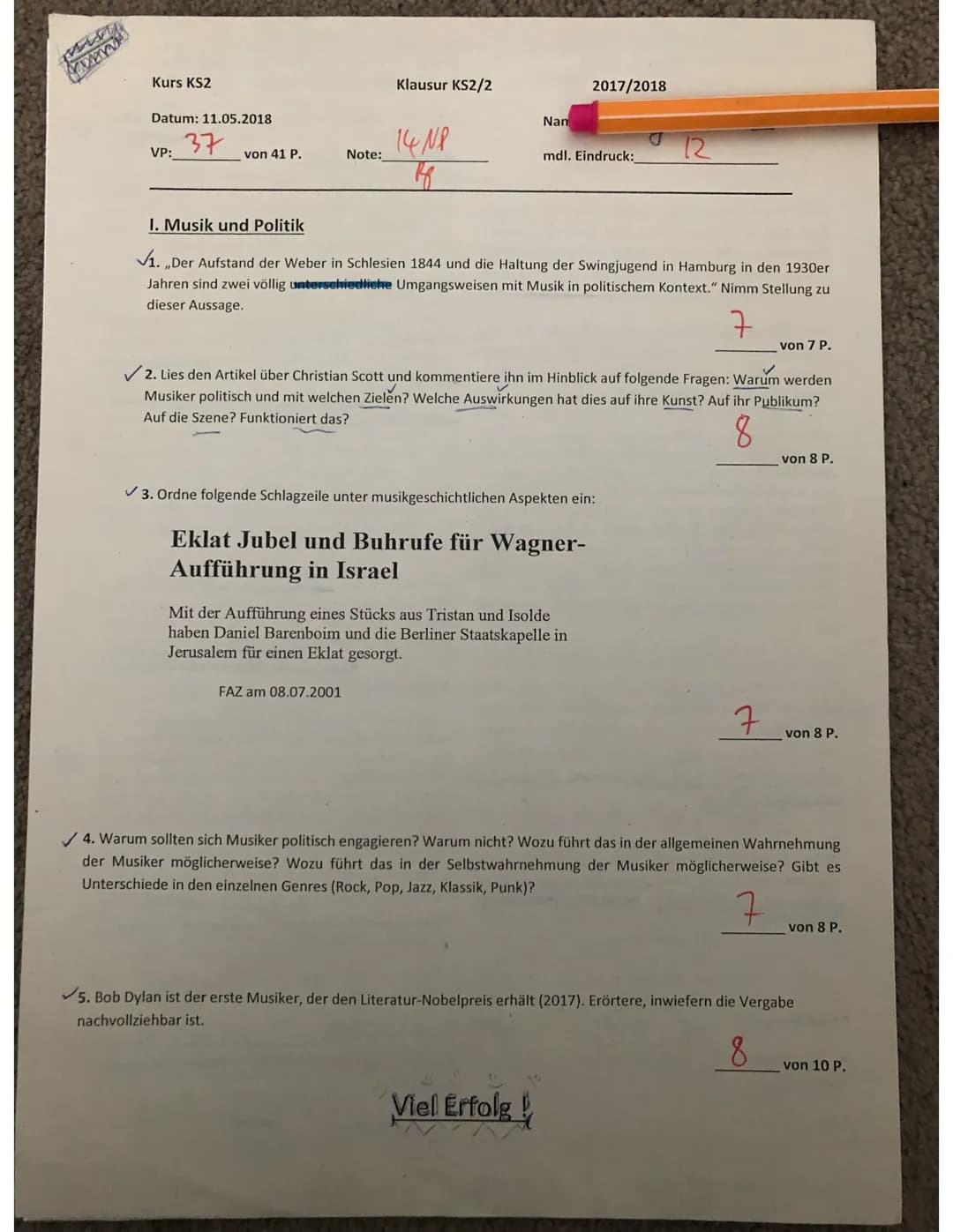 Jon
Auch
Melisch
Tex
seiner Werke für Jubel und Buhrufe gesorgt hat.
Kann man Werk und Urheber freu
5) Bob Dylan, eigentlich Robert Allen Zi