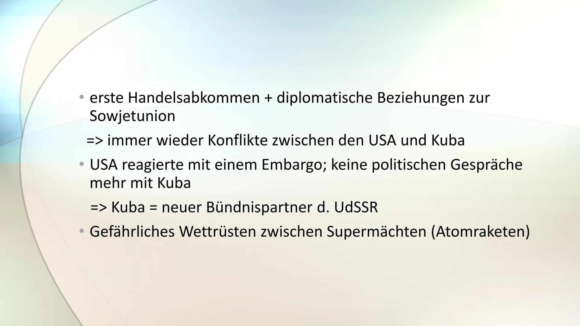 Yun-Hee
Geschichte Lk Q2
Handout
# Die Kuba-Krise 1962
- 14. Oktober 1962–28. Oktober 1962
- Höhepunkt des Kalten Krieges
- Konfrontation z