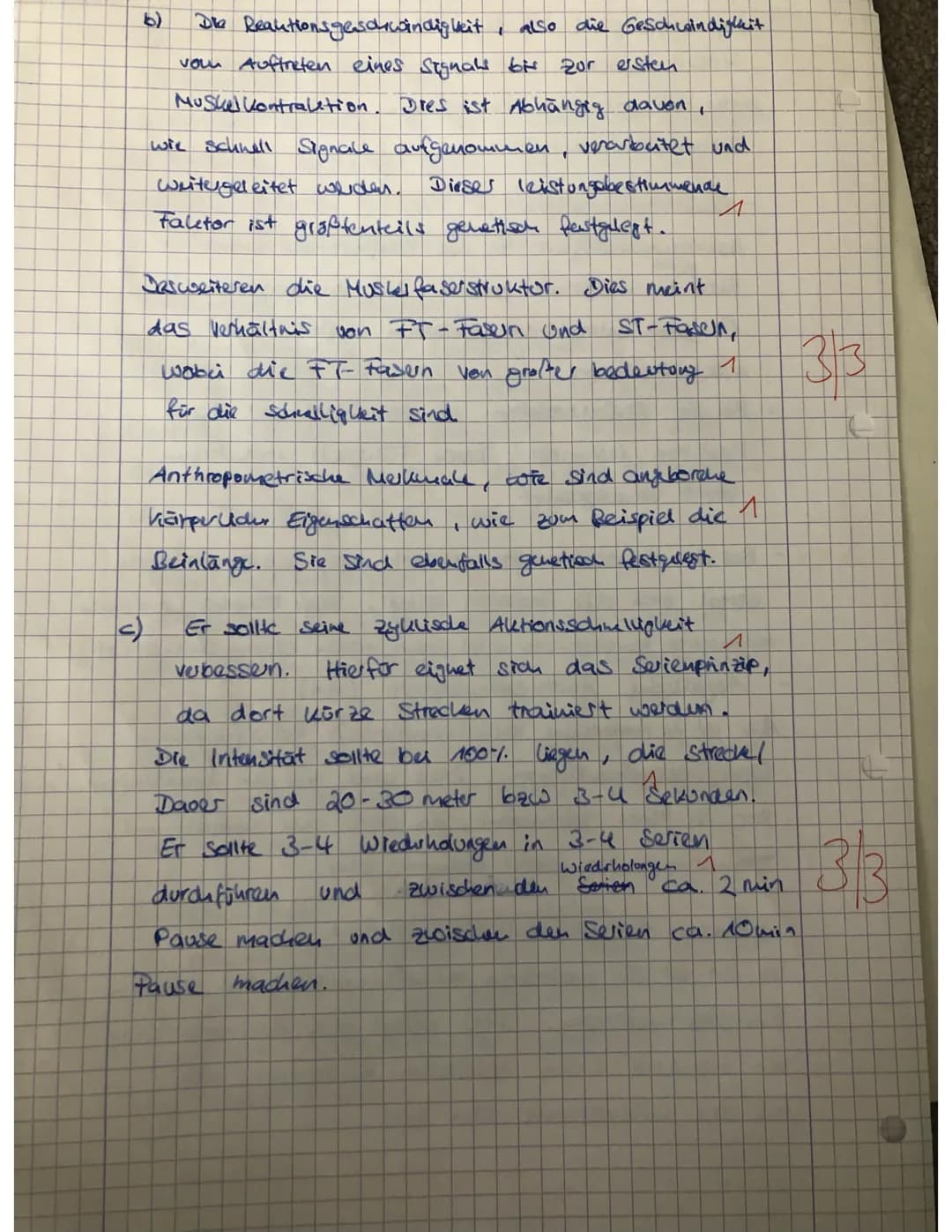 b) Die Reaktionsgeschwindigkeit, also die Geschwindiglait
vom Auftreten eines Signals bis zur ersten
Muskel Kontraletion. Dies ist Abhängig