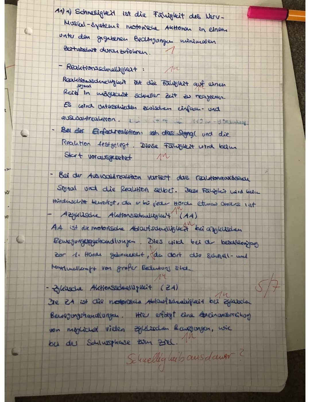 b) Die Reaktionsgeschwindigkeit, also die Geschwindiglait
vom Auftreten eines Signals bis zur ersten
Muskel Kontraletion. Dies ist Abhängig