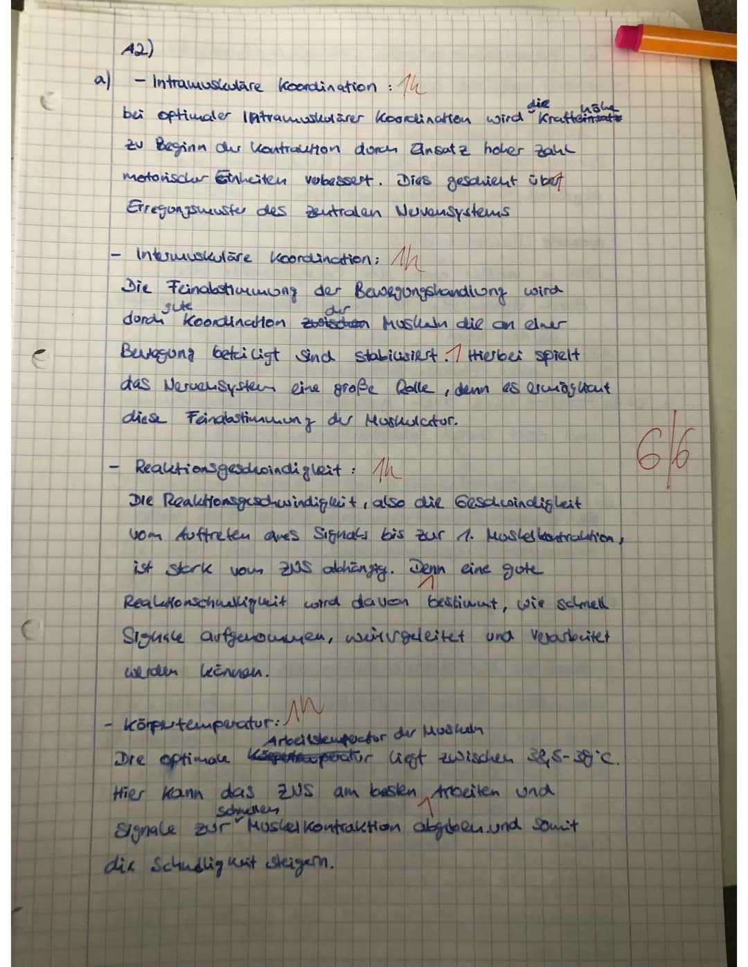 b) Die Reaktionsgeschwindigkeit, also die Geschwindiglait
vom Auftreten eines Signals bis zur ersten
Muskel Kontraletion. Dies ist Abhängig