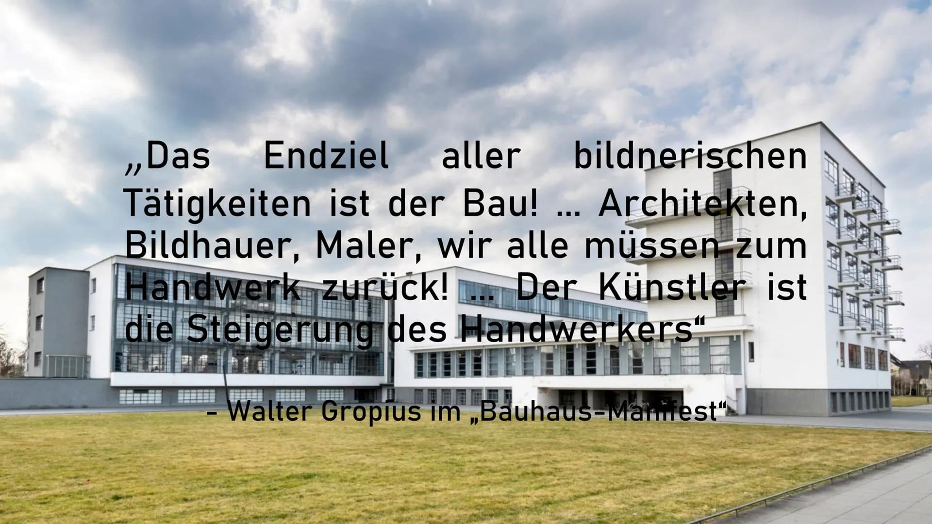 # Bauhaus
Ikone der Moderne # Gliederung
1. Geschichte und Phasen des Bauhauses
2. Merkmale des Bauhauses
3. Merkmale der Architektur
4. Mer