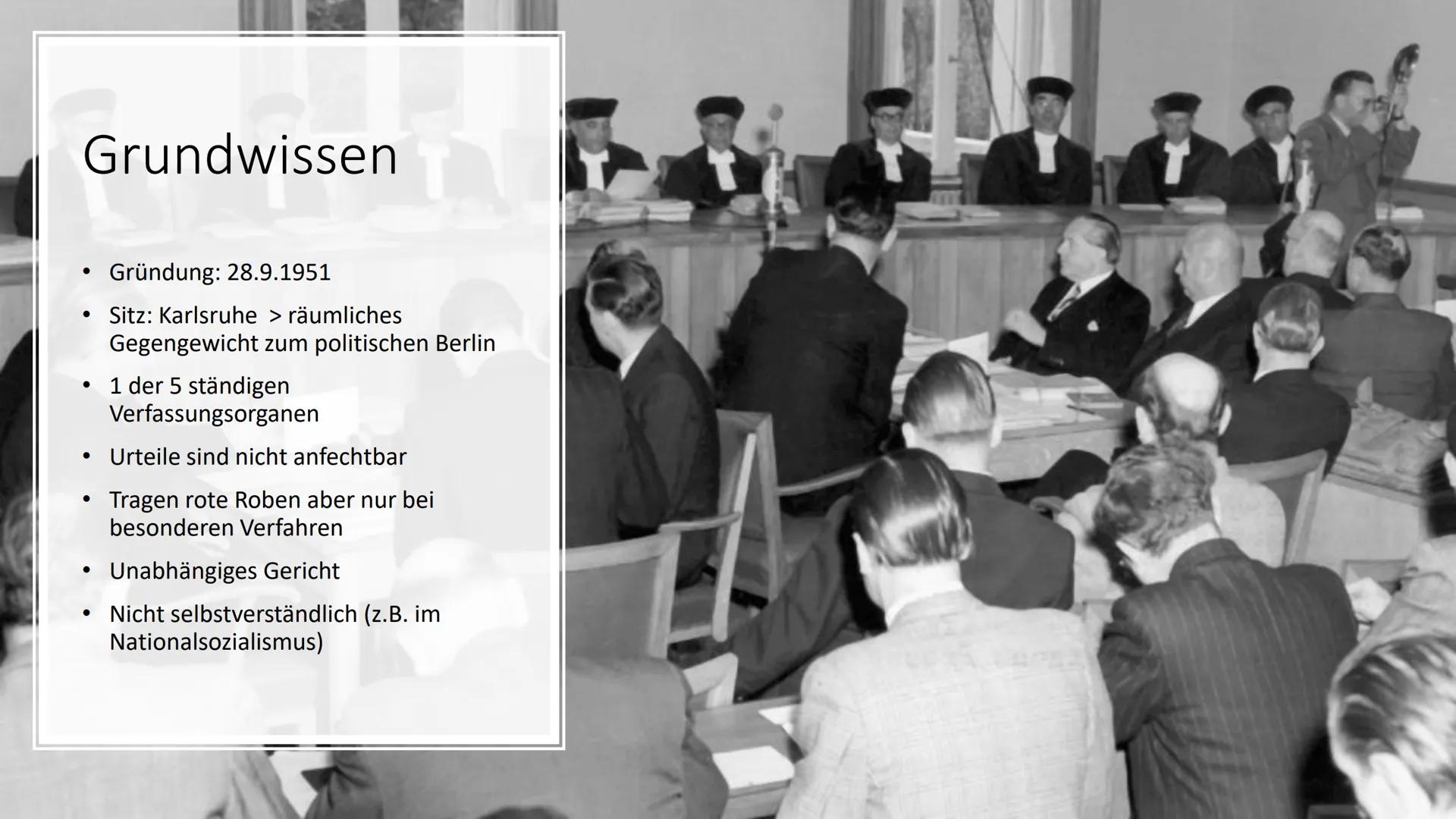 Zi
Bundesverfassungsgericht Inhalt
●
Grundwissen
Aufbau
Bundesverfassungsrichter
Aufgaben
Fakten Grundwissen
●
1 der 5 ständigen
Verfassungs