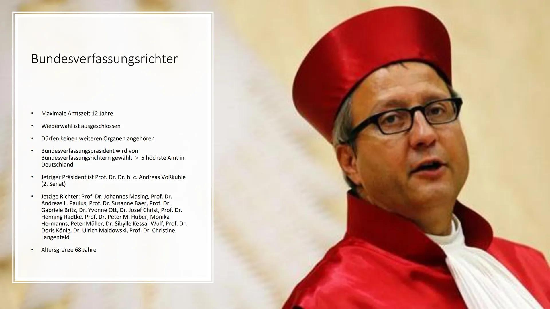 Zi
Bundesverfassungsgericht Inhalt
●
Grundwissen
Aufbau
Bundesverfassungsrichter
Aufgaben
Fakten Grundwissen
●
1 der 5 ständigen
Verfassungs