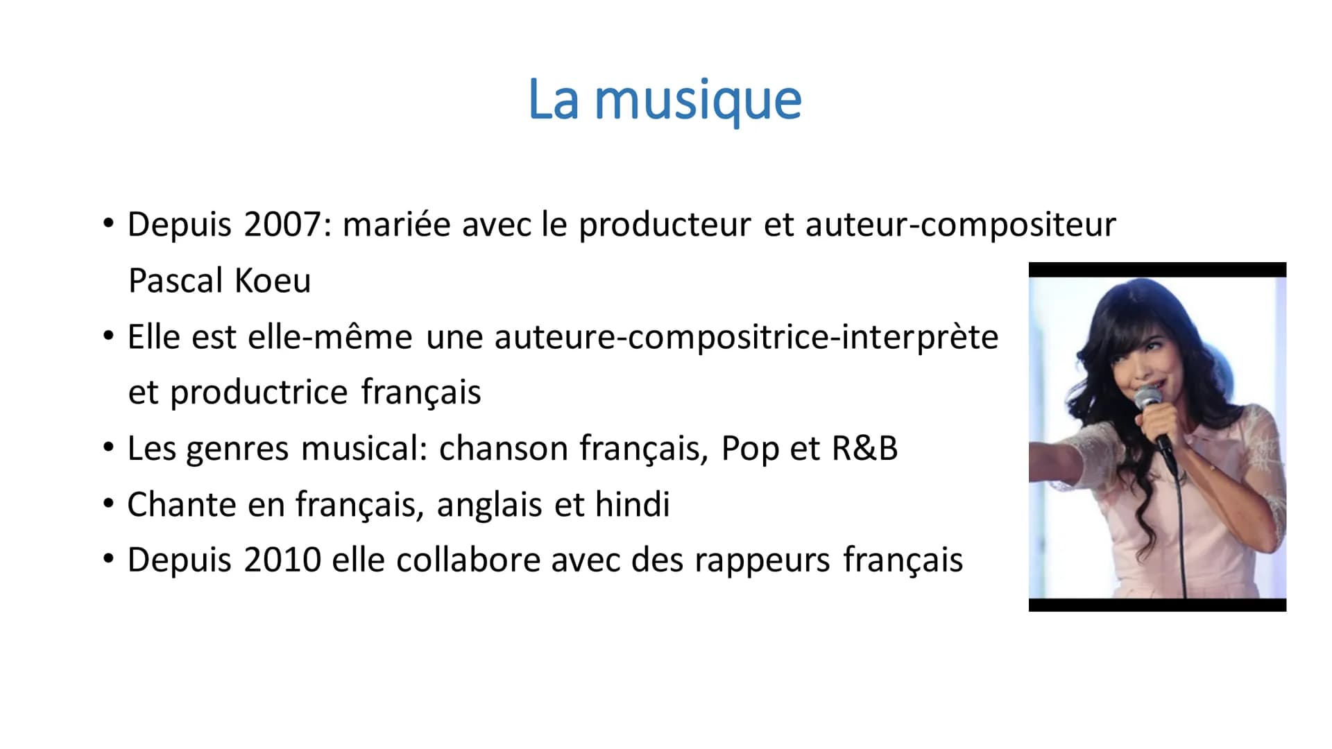 <h3>Indila - La Chanteuse</h3>
<p>Indila, également connue sous le nom d'artiste Adila Sedraïa, est une chanteuse française née à Paris le 2