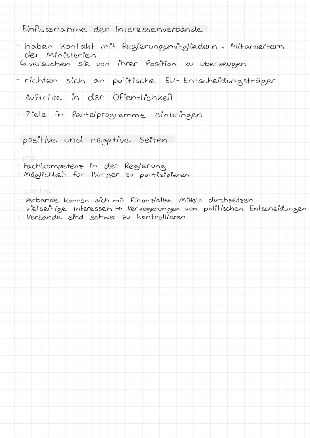 # Interessenverbände
## Definition
Personen mit den gleichen Interessen schließen sich zusammen zu einem Interessenverband. Sie wollen ihr