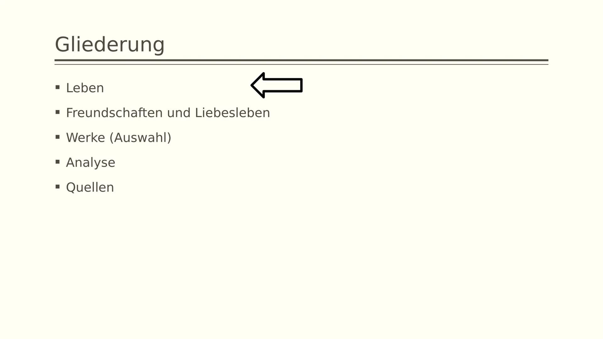 # Franz Kafka
## Leben
- *3. Juli 1883 in Prag, Österreich-Ungarn
- Eltern: Hermann und Julie Kafka
- Jüdische Kaufmannsfamilie